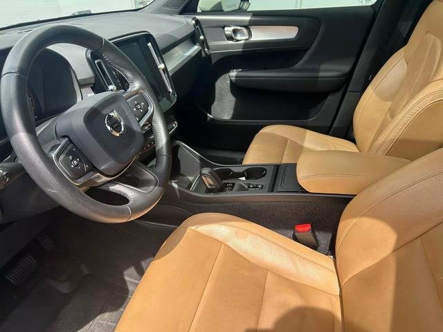 2019 Volvo XC40 Momentum