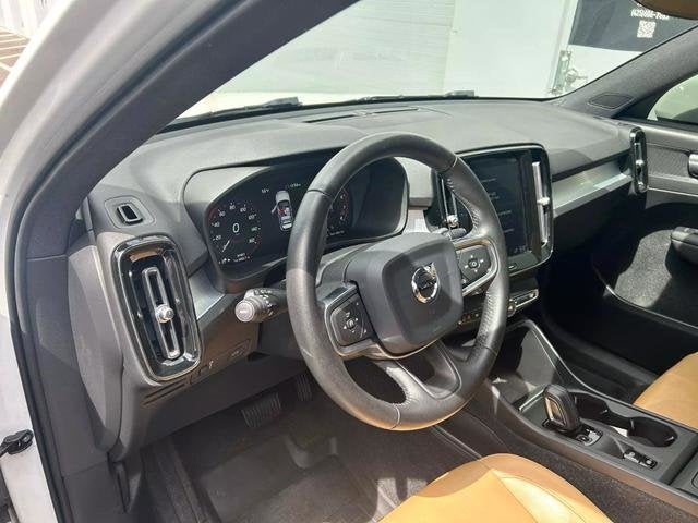 2019 Volvo XC40 Momentum