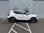 2019 Volvo XC40 Momentum