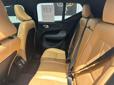 2019 Volvo XC40 Momentum