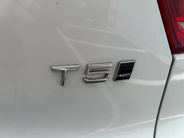 2019 Volvo XC40 Momentum