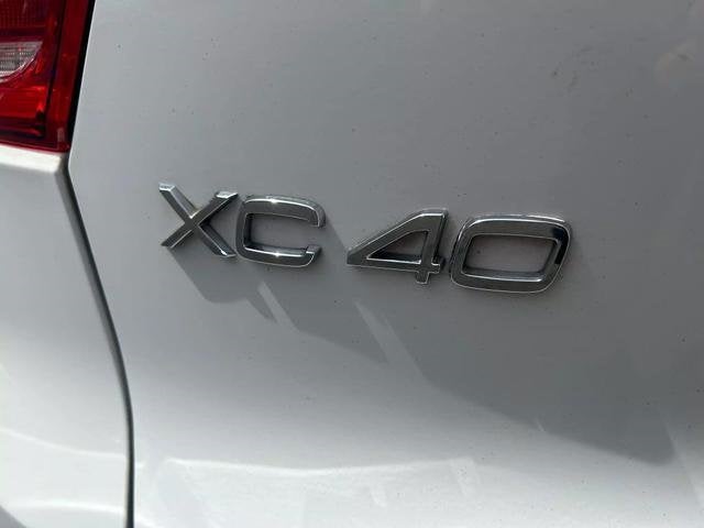 2019 Volvo XC40 Momentum