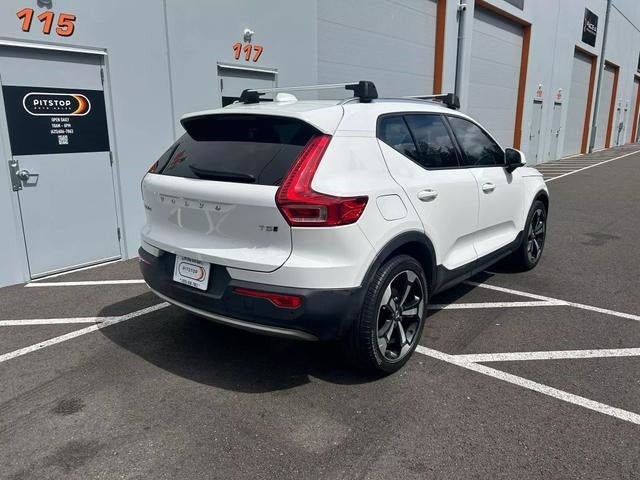 2019 Volvo XC40 Momentum